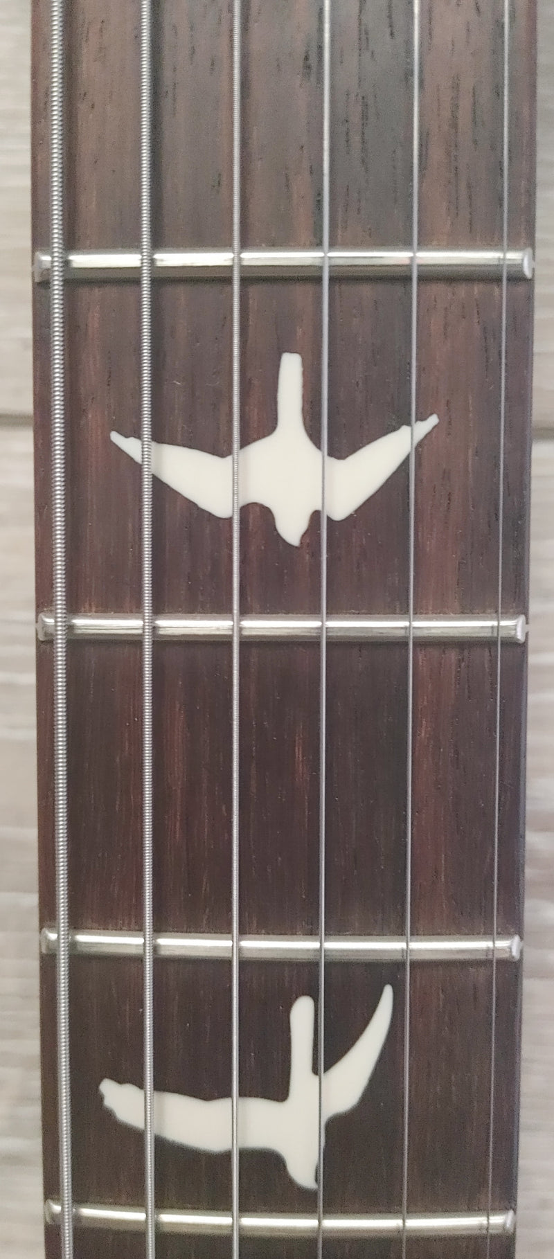 Load image into gallery viewer, Guitare électrique "CE24" avec Étui