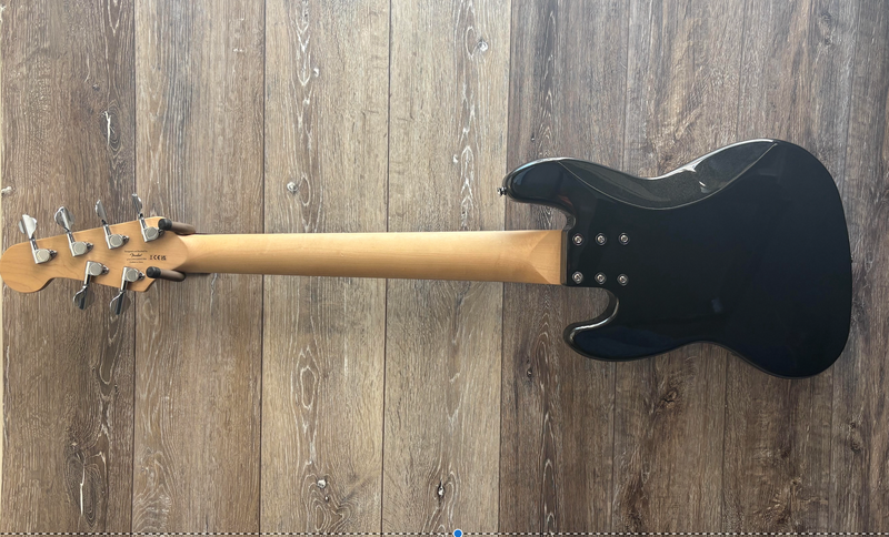 Chargez l'image dans la visionneuse de la galerie, Basse électrique "B-Stock" , Affinity Series™ Jazz Bass® VI, touche en laurier, pickguard noir, noir métallisé