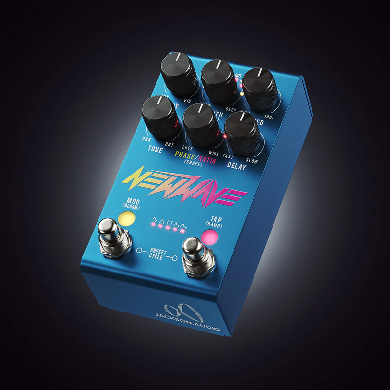 Load image into gallery viewer, JACKSON AUDIO / NEW-WAVE / stereo analog chorus/vibrato pedal