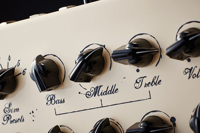 Chargez l'image dans la visionneuse de la galerie, Amplificateur de guitare compact VRC V4 DUCHESS