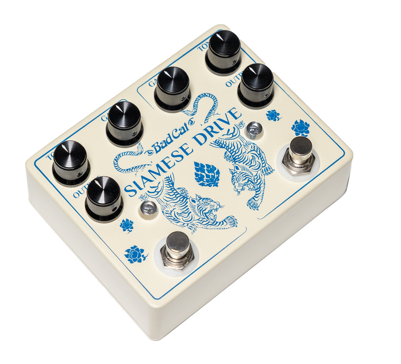 Load image into gallery viewer, Double saturation harmonique Un circuit classique. Deux canaux indépendants. Profondeur harmonique illimitée.