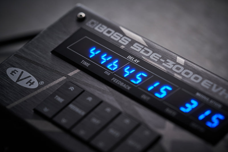 Load image into gallery viewer, delai numérique double à l’image d’EVH ( Strip series)