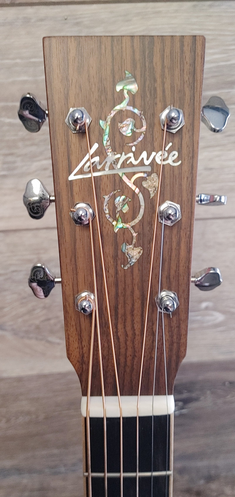 Chargez l'image dans la visionneuse de la galerie, Guitare acoustique D-40-RW en palissandre "Legacy Series", plateau "Moon Top" vieilli édition spéciale