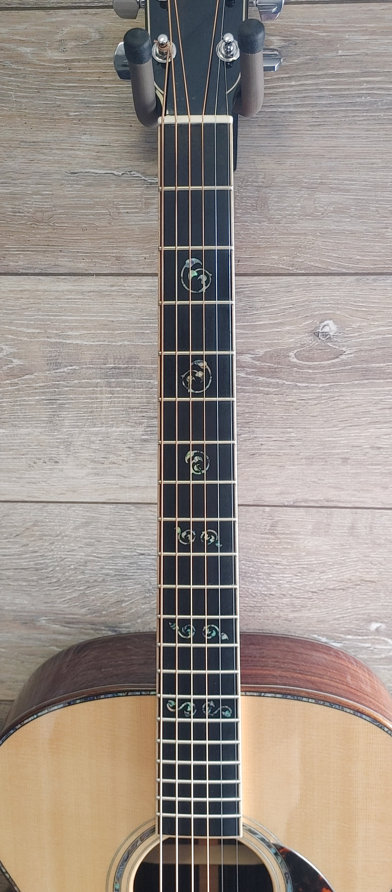 Chargez l'image dans la visionneuse de la galerie, Guitare acoustique Jumbo en palissendre J-10-RW avec étui rigide