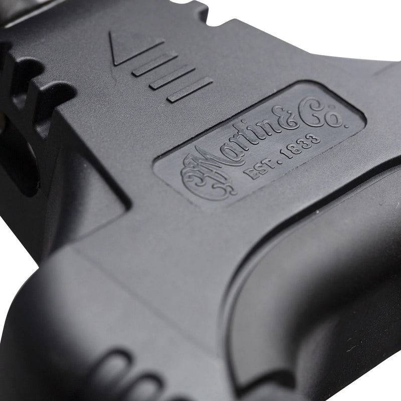 Load image into gallery viewer, Support Mural en bois massif pour guitare Martin avec verrouillage automatique