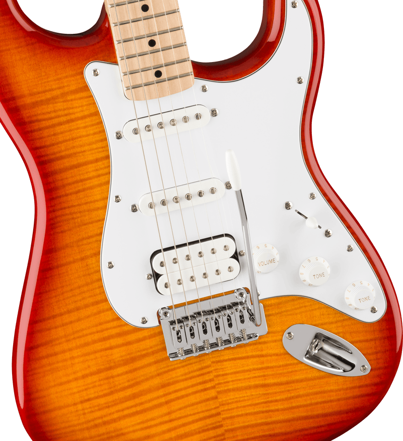 Chargez l'image dans la visionneuse de la galerie, Guitare électrique, Stratocaster® FMT HSS série Affinity®, touche en érable, pickguard blanc, Sienna Sunburst