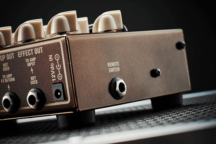 Load image into gallery viewer, Préamplificateur lampes format pédale THE COPPER