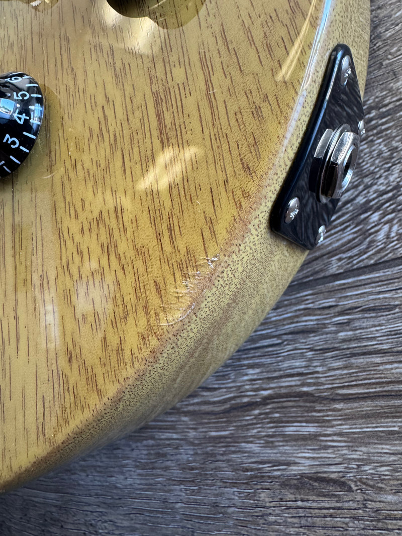 Load image into gallery viewer, Guitare électrique Les Paul "TV Yellow P90"