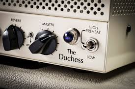 Load image into gallery viewer, “V40 THE DUCHESS” 40W guitar amplifier