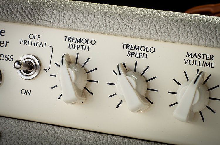 Load image into gallery viewer, “V140” 100W guitar amplifier