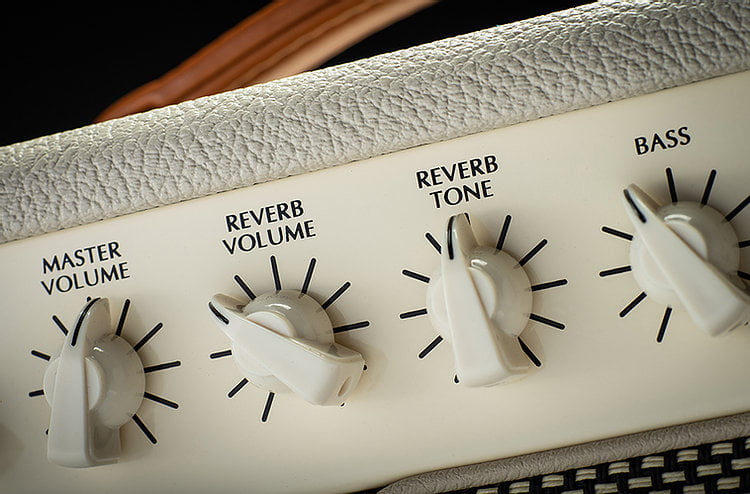 Load image into gallery viewer, “V140” 100W guitar amplifier