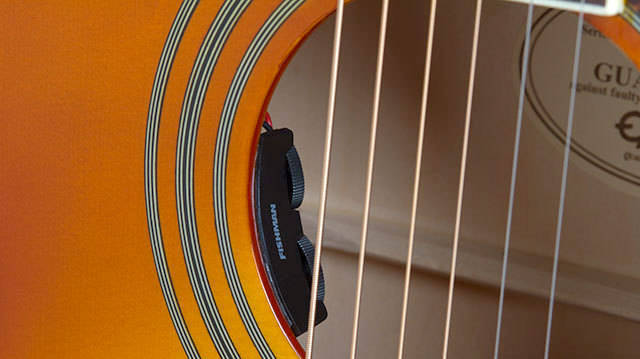 Load image into gallery viewer, Dove Pro electro-acoustic guitar - Violin Burst