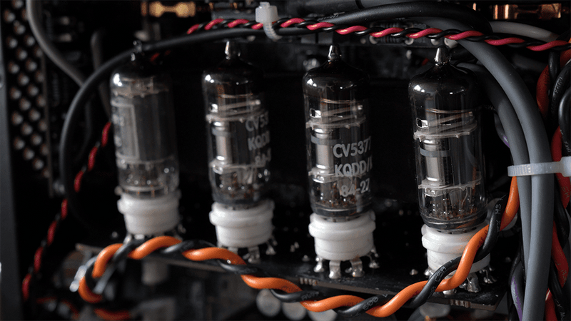 Chargez l'image dans la visionneuse de la galerie, Amplificateur de guitare compact VRC V4 DUCHESS
