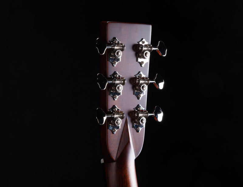 Chargez l'image dans la visionneuse de la galerie, Guitare acoustique Modèle Orchestra Cutaway OM Vintage Signature DANA BOURGEOIS’
