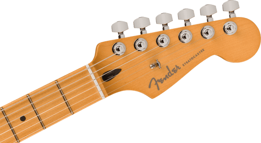 PLAYER PLUS STRATOCASTER® HSS Touche en Érable, fini Rouge Fiesta  avec étui souple Deluxe