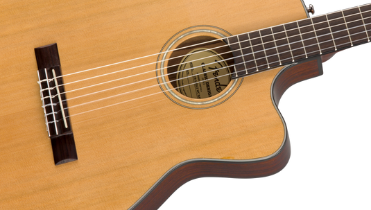 Guitare classique, CN-140SCE Nylon Thinline, touche en noyer, naturel avec étui