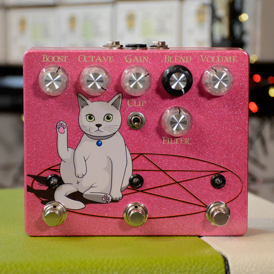 Fuzz-Octa-Boost Pedal for Guitar & Bass Pink