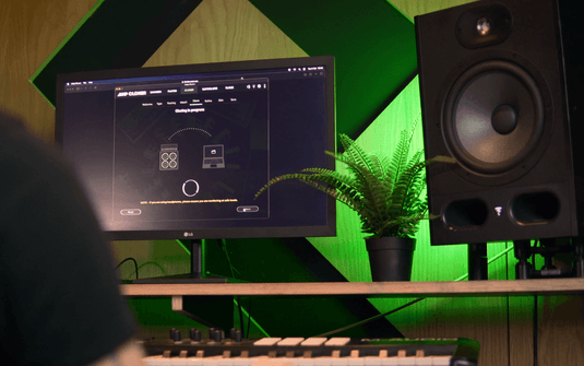 Processeur d'effets/modélisateur d'amplis/processeur vocal compact pour guitare