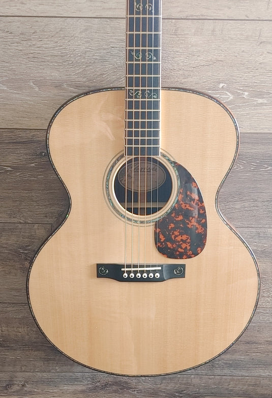 Guitare acoustique Jumbo en palissendre J-10-RW avec étui rigide