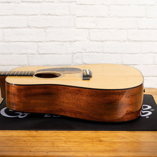 Tapis de protection pour entretien de guitare avec Logo CF Martin 17