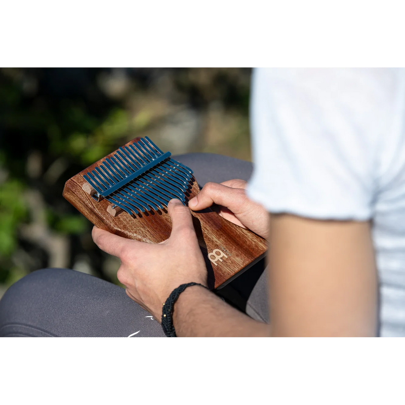 Load image into gallery viewer, Kalimba 17 notes en do majeur (C)
