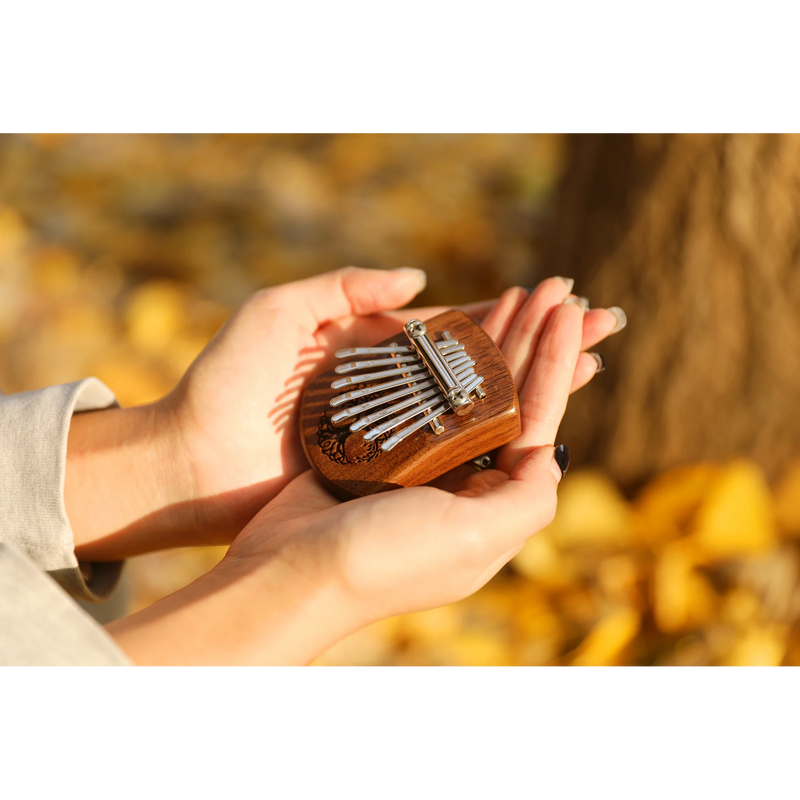 Load image into gallery viewer, Kalimba mini "Tree of Life" de 8 notes en do majeur (C)
