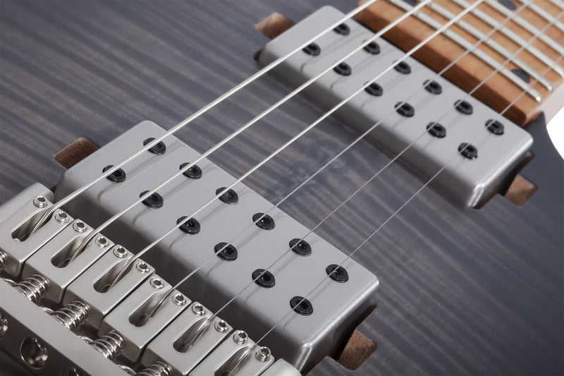 Chargez l'image dans la visionneuse de la galerie, Guitare électrique C-1 Standard Plus, dégradé noir transparent(pas d’étui)
