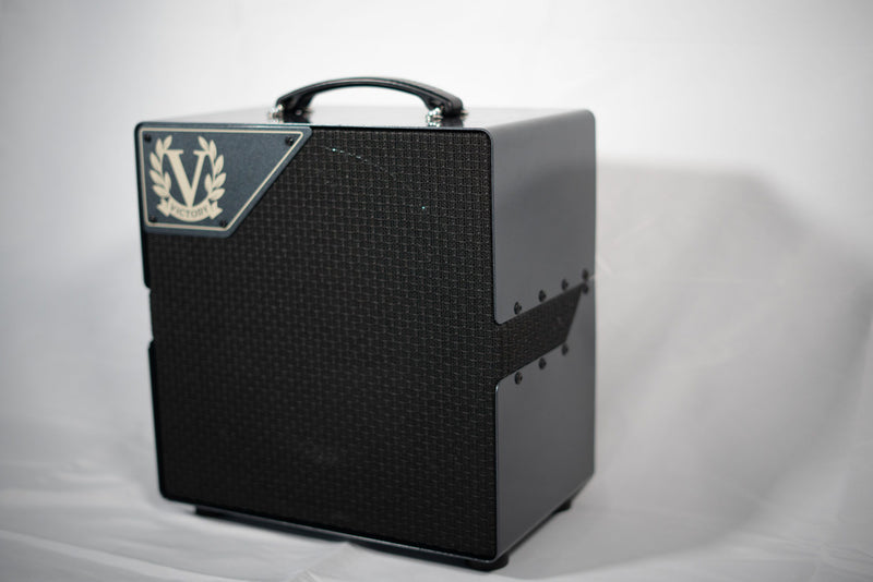 Load image into gallery viewer, Cabinet Kraken &quot;Lunchbox&quot; 1 x 12 Celestion Seventy 80
