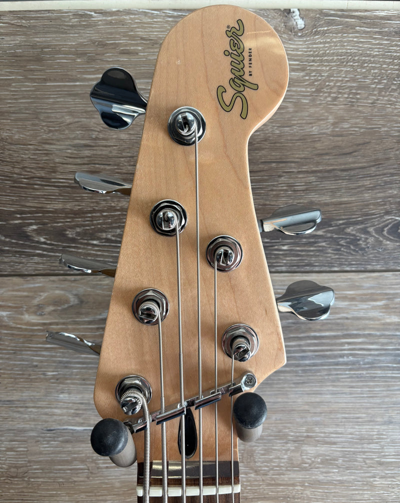 Chargez l&#39;image dans la visionneuse de la galerie, Basse électrique &quot;B-Stock&quot; , Affinity Series™ Jazz Bass® VI, touche en laurier, pickguard noir, noir métallisé
