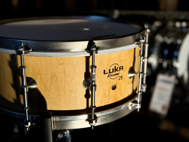 Chargez l&#39;image dans la visionneuse de la galerie, Caisse claire 14x6 érable édition limitée 25e anniversaire
