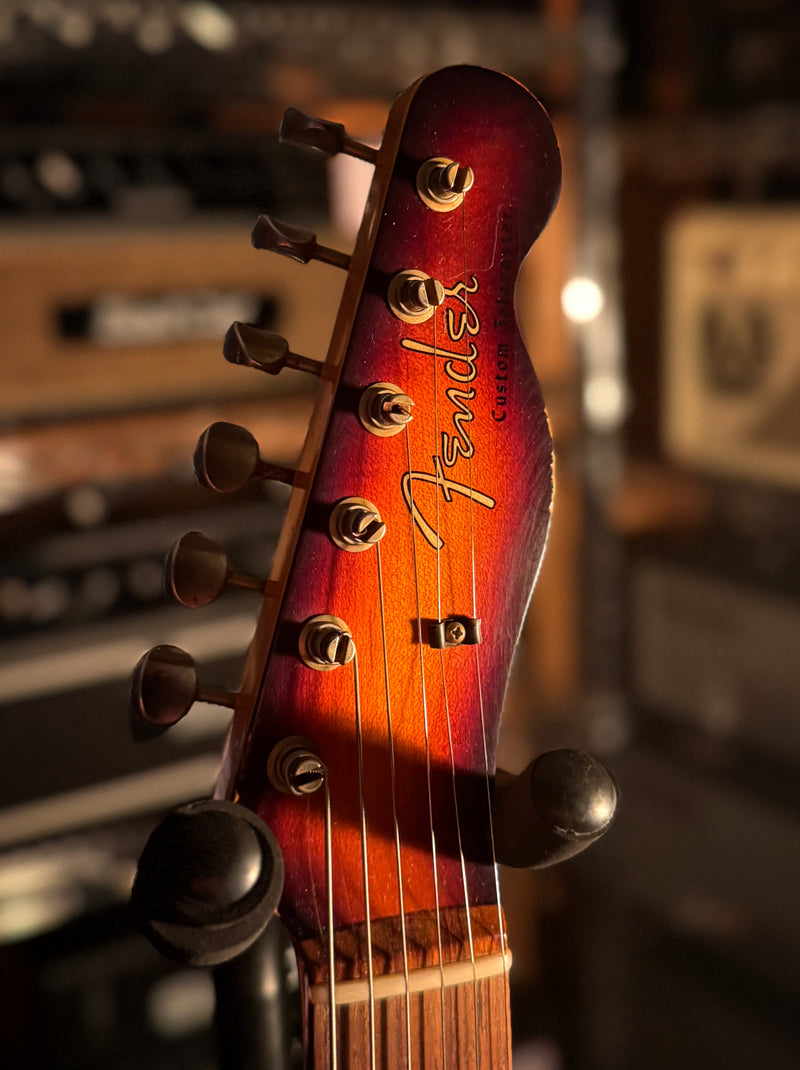 Load image into gallery viewer, Guitare électrique Telecaster Custom Reverse 1960 Heavy Relic 2023
