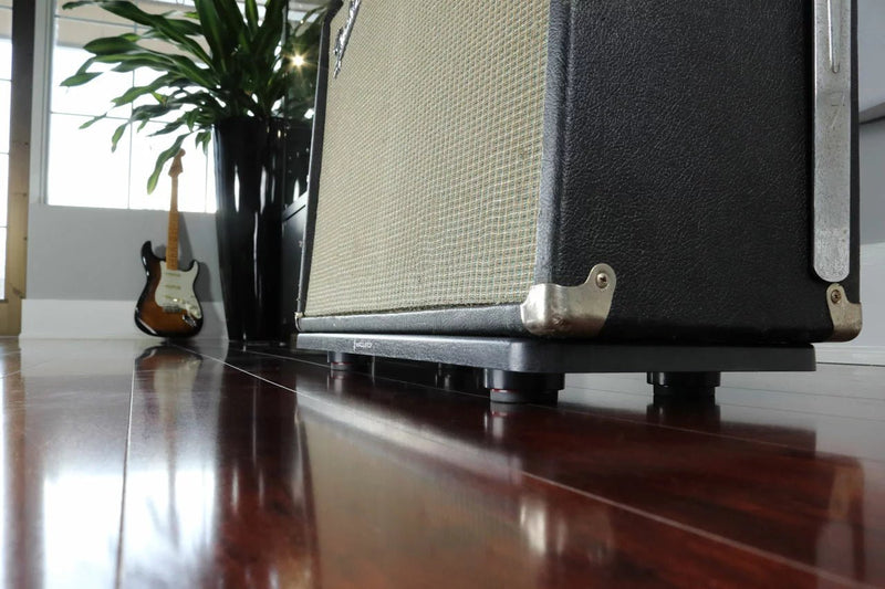 Chargez l&#39;image dans la visionneuse de la galerie, STAGE 1 BOARD COMBO, Plaque d’isolation acoustique pour combo 25&quot; x 10&quot; x 1.85&quot; 100lbs (45kg) par base - Drummond Musique
