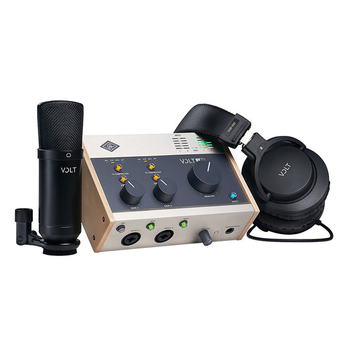 Studio set with condenser microphone, earphone and 